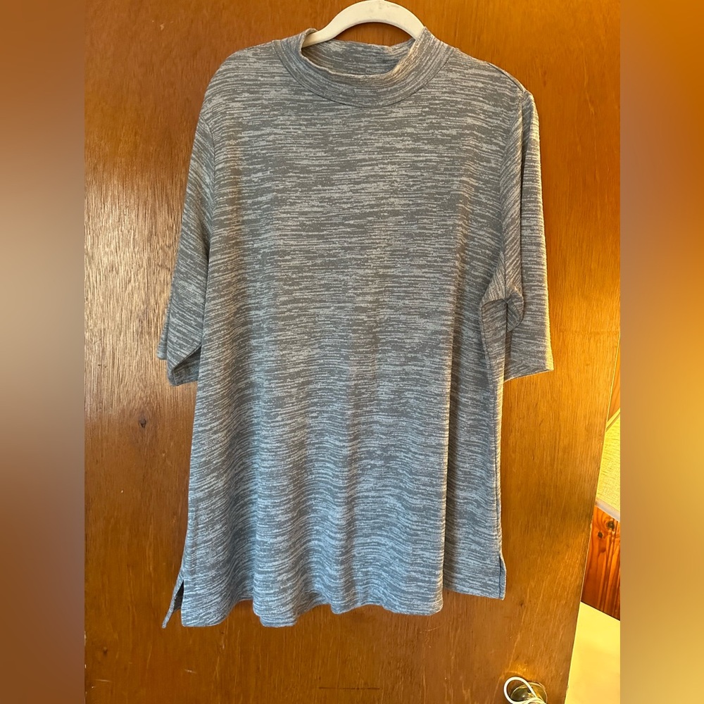 Lisa Rinna Collection Heather Gray Short Sleeve Top